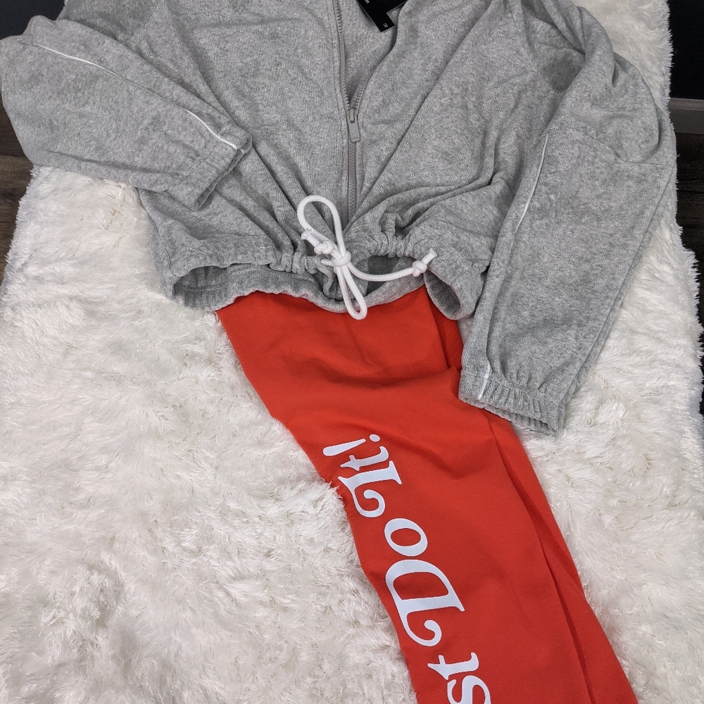 Women's large Nike outfit